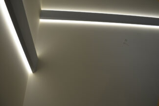 Lichtvoute Zoe indirektes Licht Treppenhaus Wand