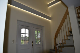 Lichtvoute Zoe indirektes Licht Treppenhaus Wand