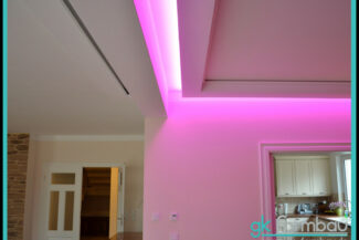 Lichtvoute mit Schattenfuge RGB Farbwechsel